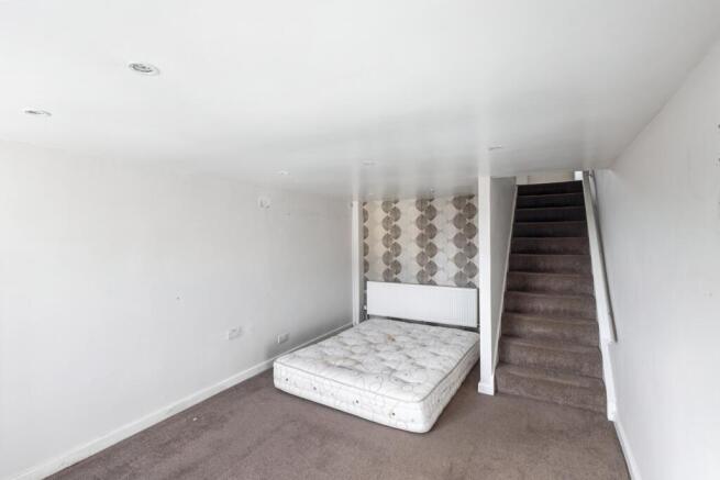 19 Lodge Gate Close, Denholme, Bradford, BD13 4ED