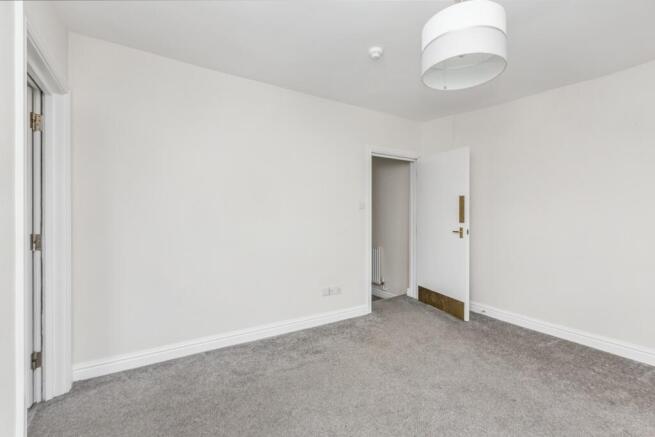 107 High Street, Witney, Oxfordshire, OX28 6HY