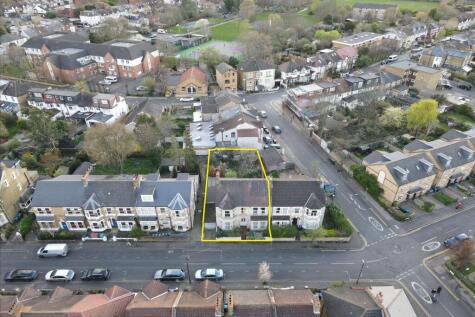 4 Wilton Road, Colliers Wood, London SW19 2HB