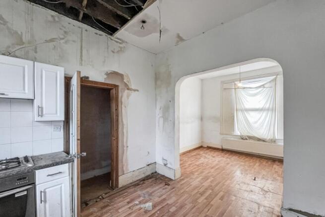 Upper and Lower Flat, 20 Fernham Road, Thornton Heath CR7 8JD