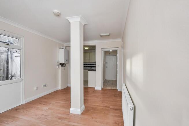 2 Meadow Close, Enfield, EN3 5PE