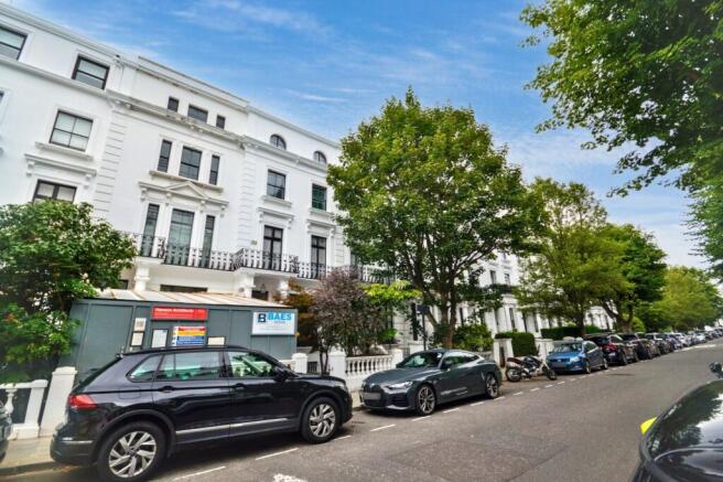 Flat B, 79 Hereford Road, Notting Hill, London W2 5BB