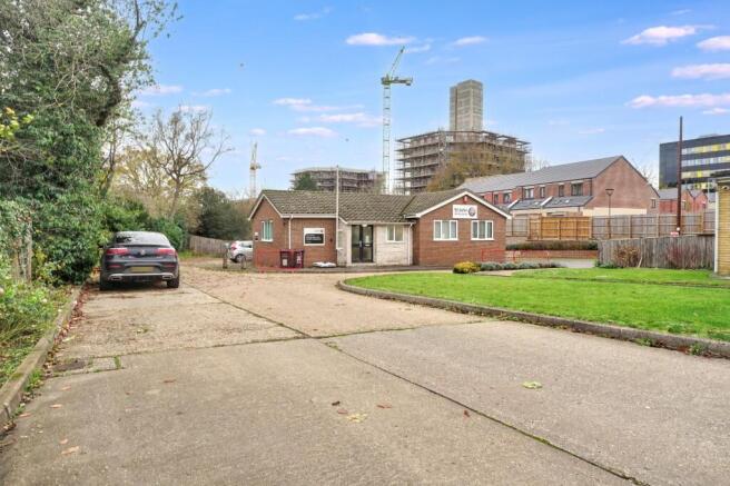 Land lying to the West of Crowthorne Road, Bracknell, RG12 7AU