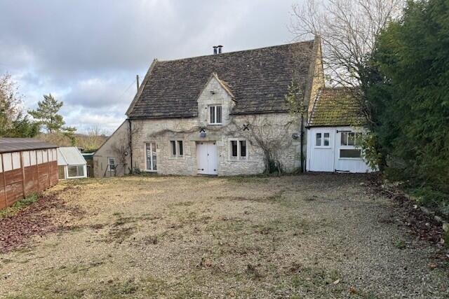 Henley Court Stables, Henley Lane Box Wiltshire SN13 8BX