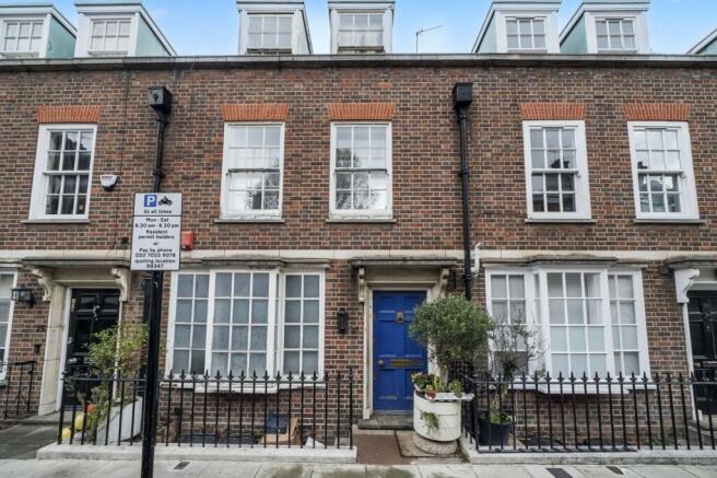 17 Yeomans Row, Knightsbridge, London SW3 2AL