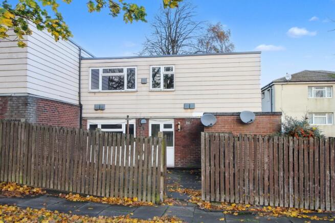 14 Heddon Walk, Hawkshead, Bradford, West Yorkshire, BD5 0TE