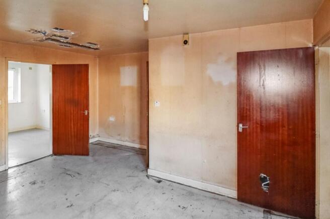 4 Hebble Brook Close, Mixenden, Halifax, HX2 8UJ