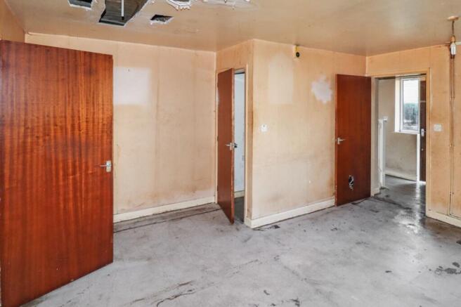 4 Hebble Brook Close, Mixenden, Halifax, HX2 8UJ