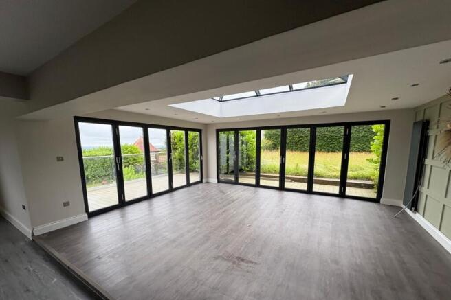 The Beeches, 26 Whalley Road, Wilpshire, Blackburn, BB1 9JT