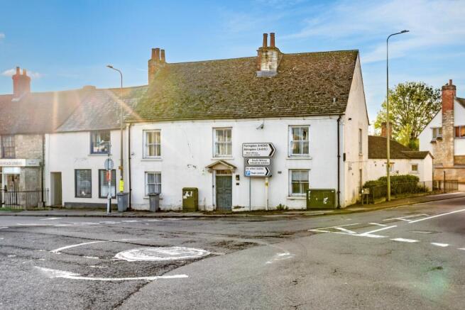 107 High Street, Witney, Oxfordshire, OX28 6HY