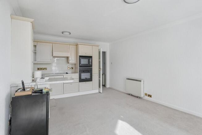 Flat 10, Sandford House, 151 Mudeford Lane, Christchurch, Bournemouth, BH23 3HR