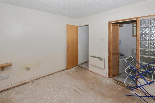 16 William Tarver Close, Warwick, Warwickshire, CV34 4UE