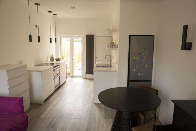 21 Oldfield Road, Hampton, TW12 2AD