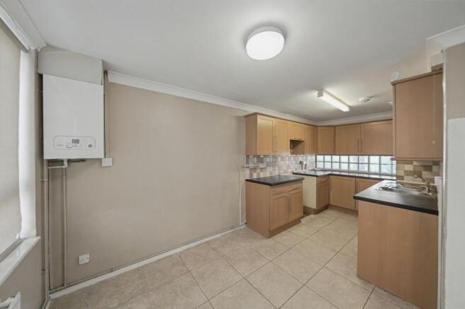 320 Spackmans Way, Slough, SL1 2SD