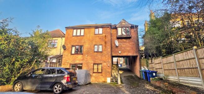 Flat 1, 48 Brooke Avenue, Harrow, Middlesex, HA2 0NF