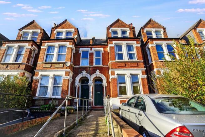 Flat A, 72 Earlsfield Road, Wandsworth, London, SW18 3DN