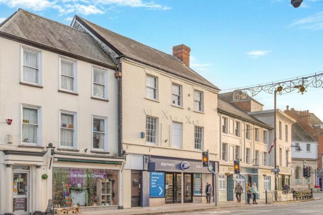 6 High Street, Wellington TA21 8RA