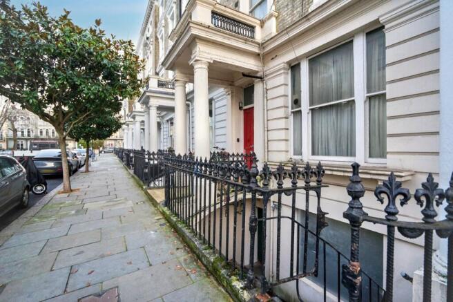13a Arundel Gardens, Notting Hill, London W11 2LN