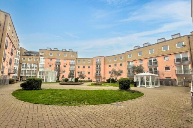 140 Wooldridge Close, Feltham, TW14 8BH