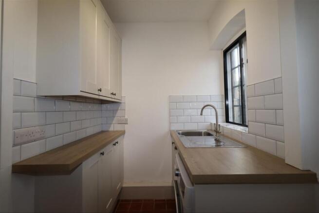 5/7 and 6/8 Barracks Square, Macclesfield, Cheshire SK11 8HF