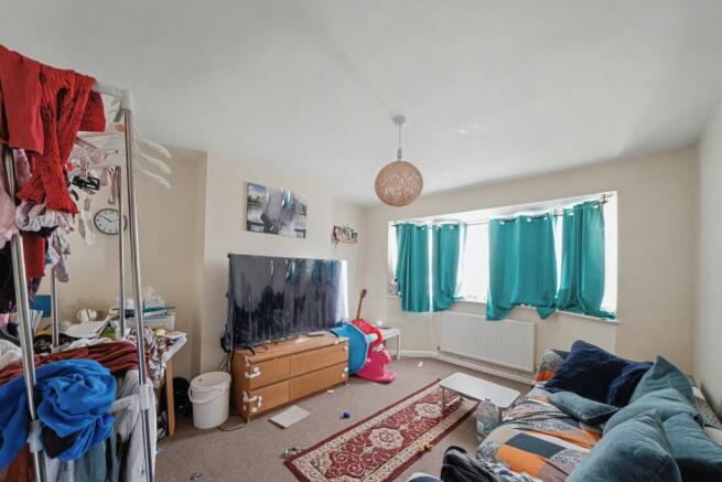 105 Bedfont Close, Feltham, TW14 8LH