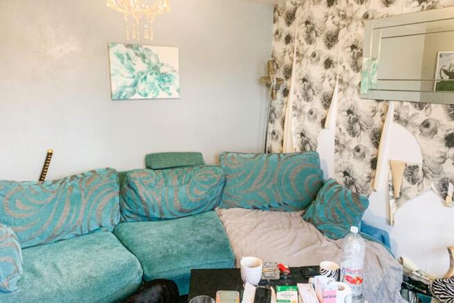 9 Hollybush Road, Warminster, Wiltshire, BA12 8QT