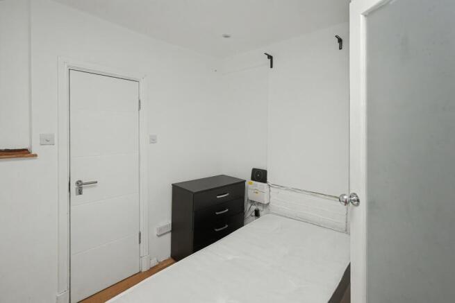 Flat 3A, 66 Hillfield Road, West Hampstead, London, NW6 1QA