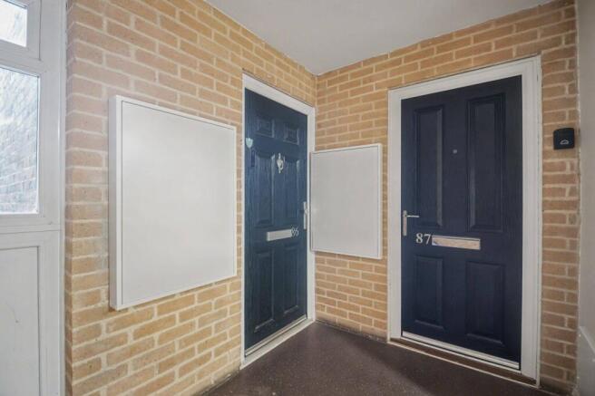 87 Ladybank, Bracknell, RG12 7HB