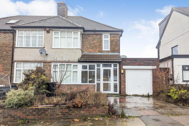 7 Sedgeway, Catford, London, SE6 1JR