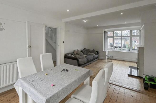 7 Sedgeway, Catford, London, SE6 1JR