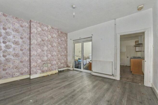 96 Sedgley Road, Woodsetton, Dudley, DY1 4NG