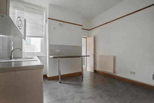 Flat 1, 18 Morella Road, Balham, London, SW12 8UH