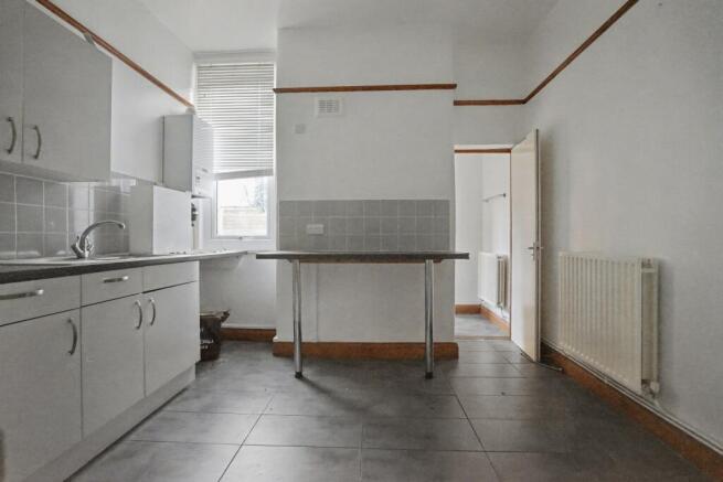 Flat 1, 18 Morella Road, Balham, London, SW12 8UH