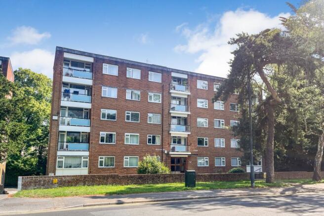 Guildford Court, 29 Surrey Rd, Bournemouth BH4 9HP