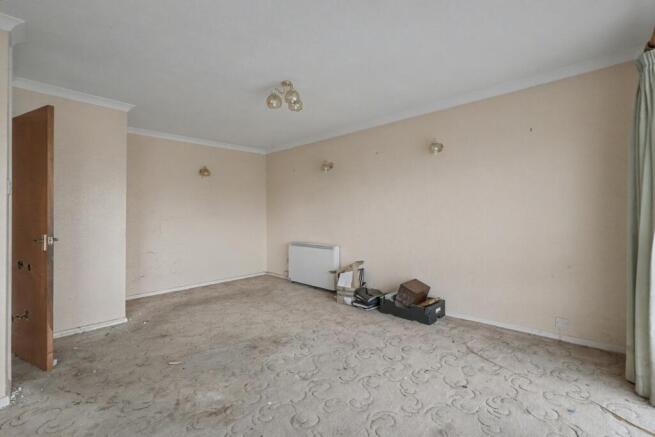 15 Coniston Road, Folkestone, Kent, CT19 5JG