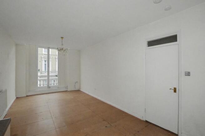 Flat 3, 36 Clanricarde Gardens, Notting Hill Gate, London, W2 4JW