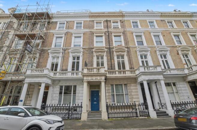 Flat 3, 36 Clanricarde Gardens, Notting Hill Gate, London, W2 4JW