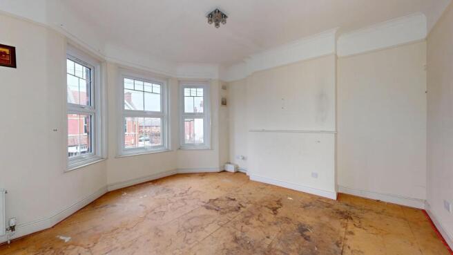 Flat B, 69 Temple Road, Cricklewood, London, NW2 6PN