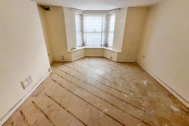 Flat 1, 103 City Road, St Pauls, Bristol, BS2 8UL