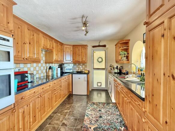 listing_799483_0013_9ae2b0b3