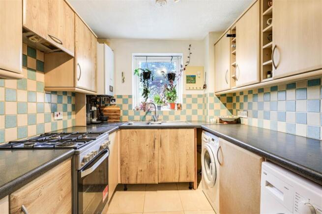 Kitchen (2)