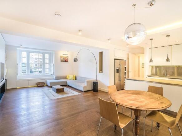 Clarewood Court
