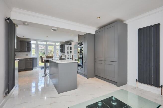 Edward Knight 202...