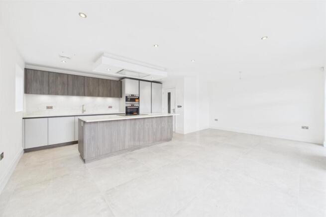 Kitchen/Dining Area