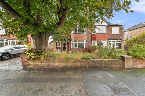 Brookside Road, Sale