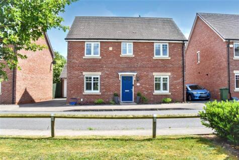 Squashberries Close, Wychbold, Droitwich Spa, Worcestershire, WR9