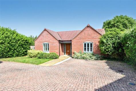 Holt Close, Crowle, Worcester, Worcestershire, WR7