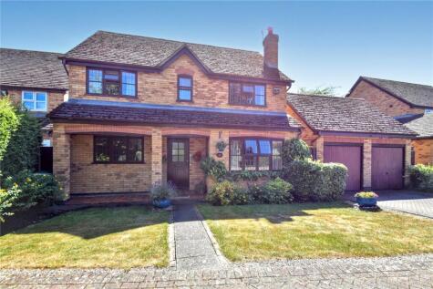 Dugard Way, Droitwich Spa, Worcestershire, WR9