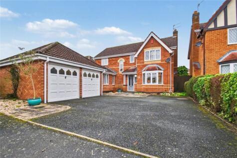 Geoffrey Chaucer Walk, Droitwich Spa, Worcestershire, WR9