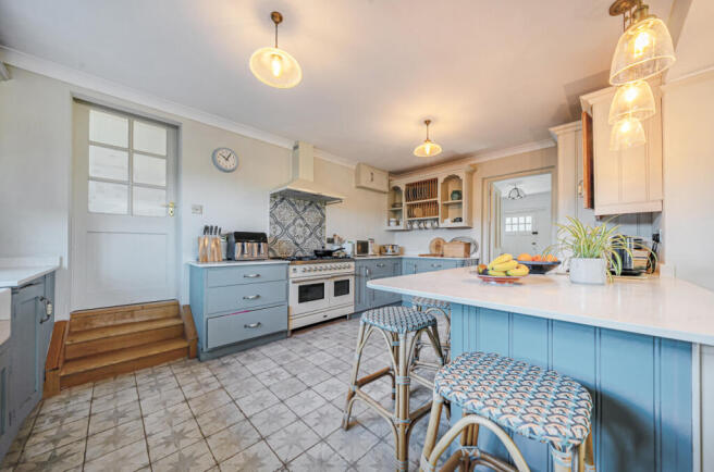 1287638-16-68277da2a95e9-ARW1287638-16-68277da2a95